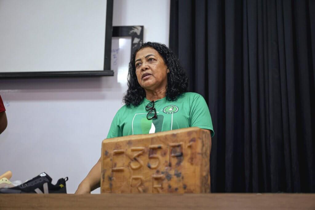 Coordenadora do Fórum de Mulheres do Alto Acre e da Câmara Temática de Mulheres do Sisa, Leide Aquino, destaca o engajamento e esforços pela conservação florestal. Foto: José Caminha/Secom