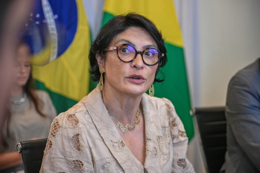 “O Acre está demonstrando liderança ao combinar ambição ambiental com oportunidades econômicas concretas”, ressaltou Germana em encontro com o governo do Acre. Foto: Diego Gurgel/Secom